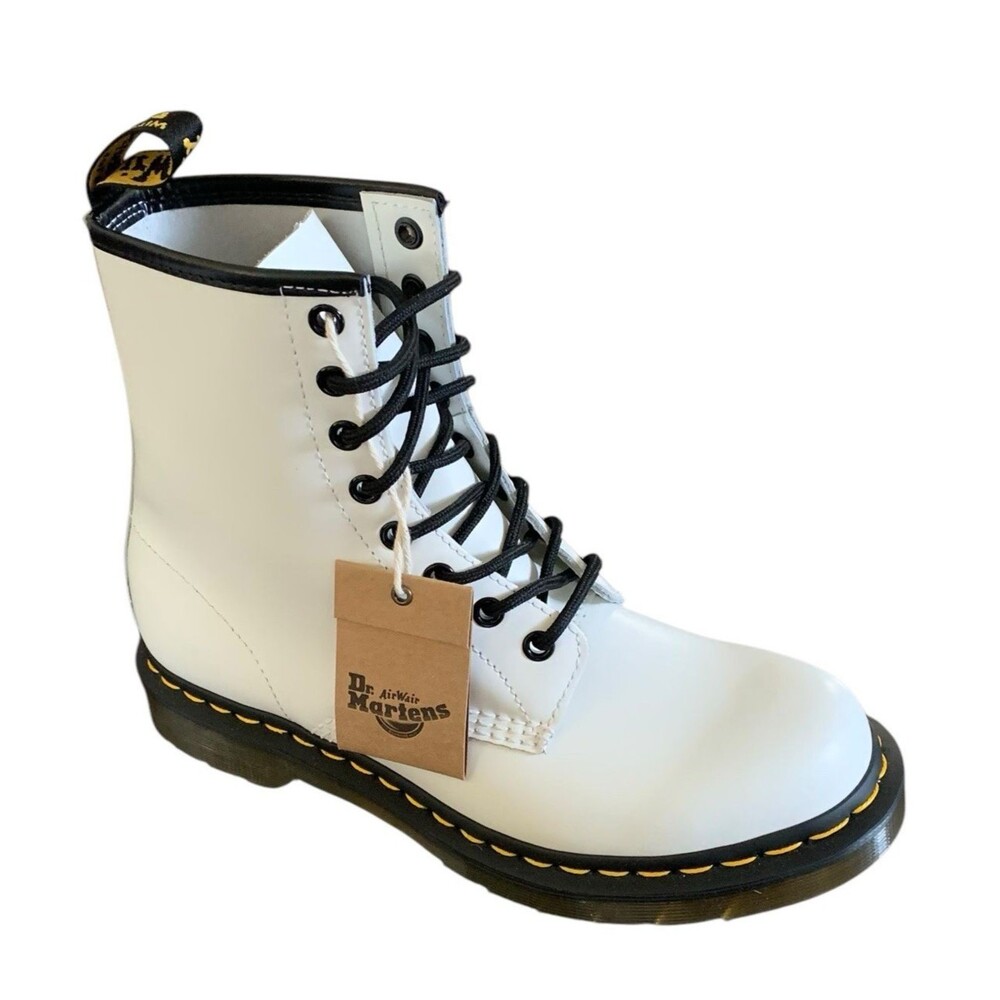 Dr. Martens AirWair White Smooth Leather Combat Boots Womens Size 8 NEW - Picture 2 of 9
